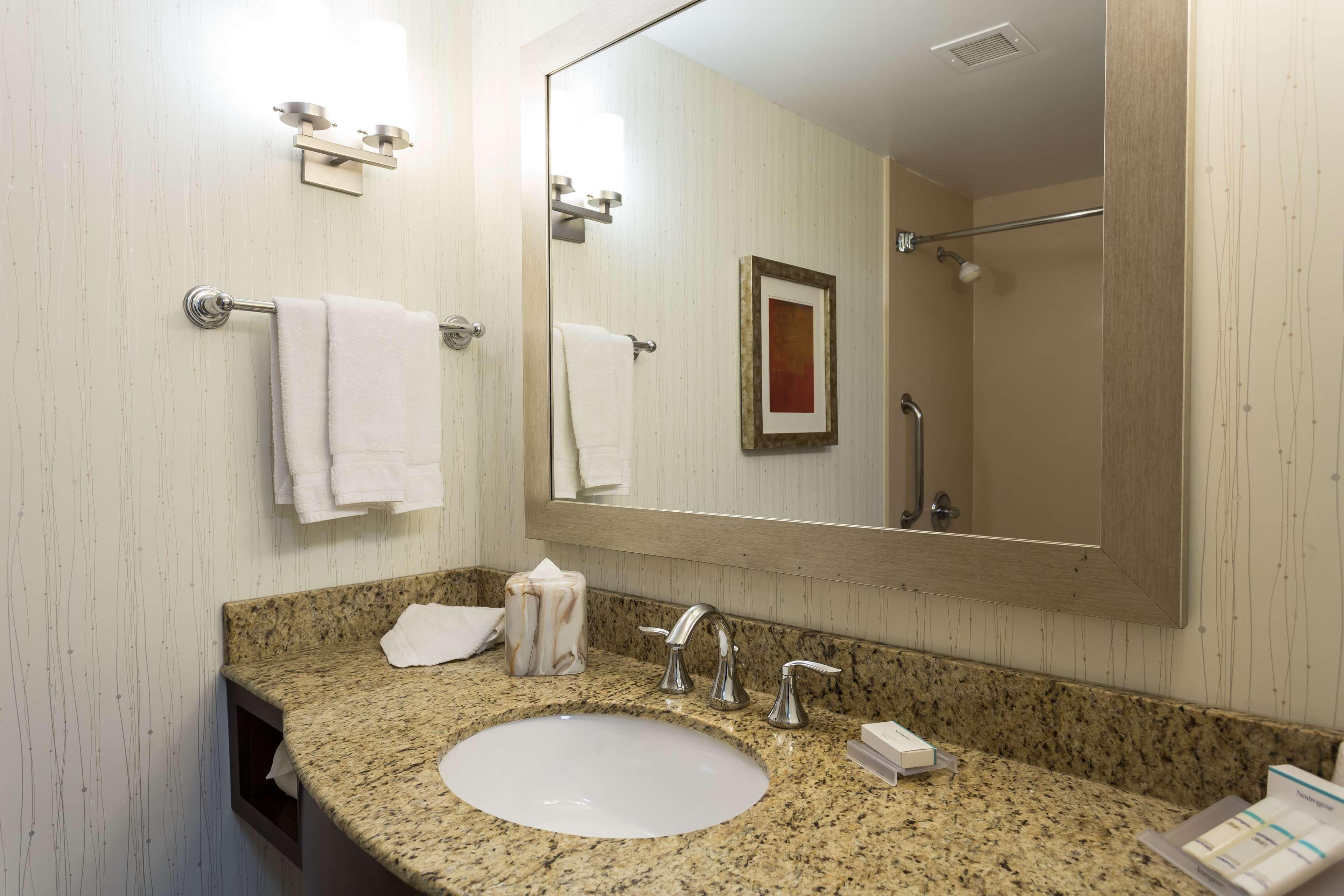 Hilton Garden Inn San Mateo Exterior foto